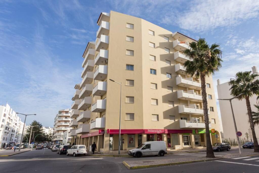 Apartamento Millenium Vista Mar- 2 Passos Da Praia クアルテイラ エクステリア 写真